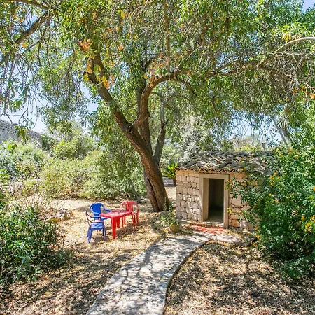 Stunning In With Kitchen * Ragusa