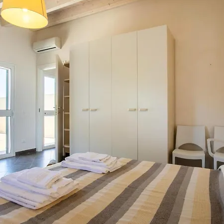 Stunning In With Kitchen * Ragusa