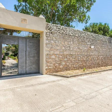 בית נופש Stunning In With Kitchen
