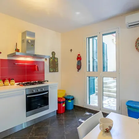 בית נופש Stunning In With Kitchen